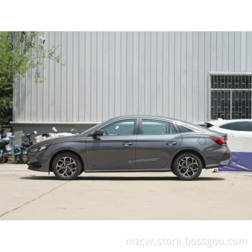 Mg 5 2023 180DVVT manual fashion edition Compact type Manual Operation 1.5T Gasoline Four-door five-seater sedan